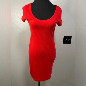 H&M Women’s Short Red Basic Bodycon Scoop Neck Dress Medium